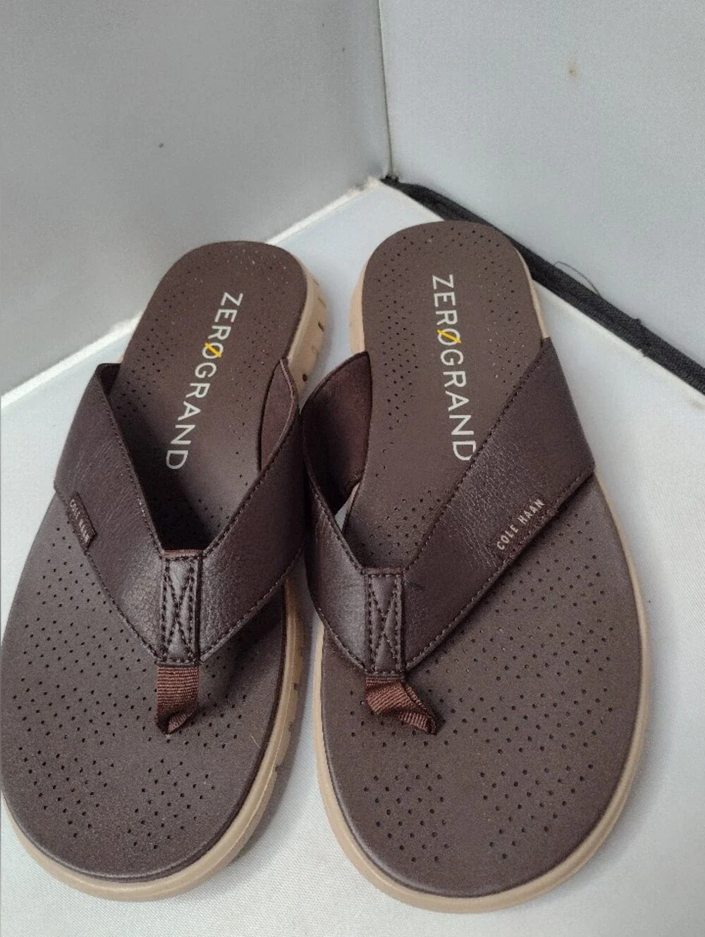 Cole Haan Zerogrand Thong Flip Flop Sandals Mens Size 8 Brown X